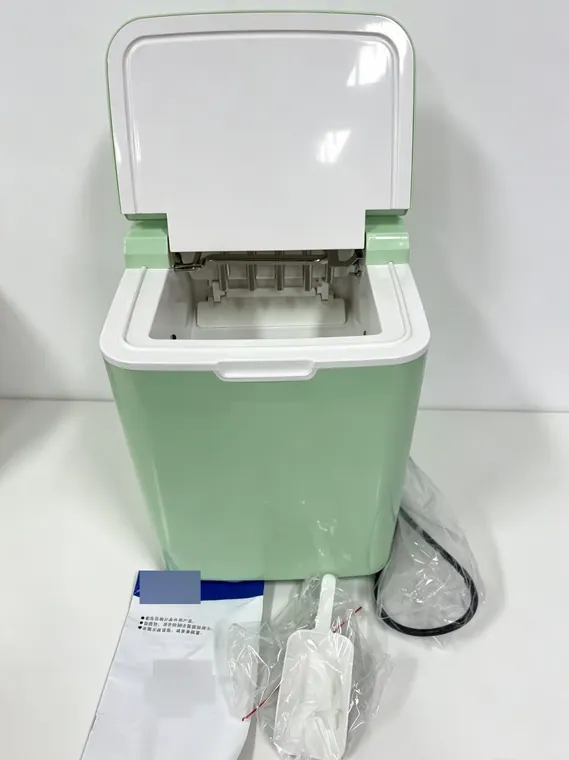 Ice Maker – photo 1