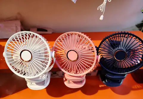 Clip Fan with Light