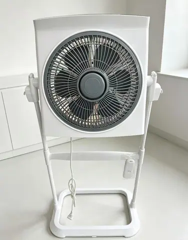 Height-Adjustable Box Fan with Rotating Louvre (Inverter) KYT-30C18Y
